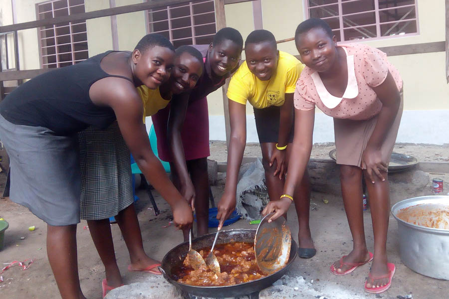 MSC Missions, Missionaries of the Sacred Heart, Loreto Sisters, Loreto community, Loreto Rumbek, education in South Sudan, education in Rumbek, missionary work in South Sudan, missionary work in Rumbek, missionary work in Maker Kuei